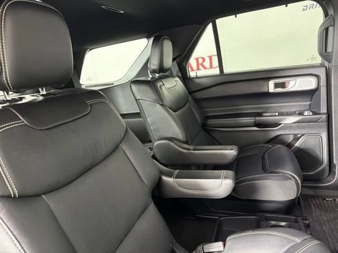 Used 2020 Ford Explorer ST w/ ST Street Pack AWD/4WD image 18