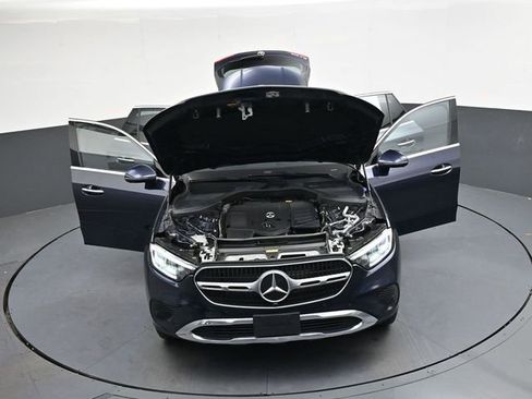 Used 2024 Mercedes-Benz GLC 300 image 37