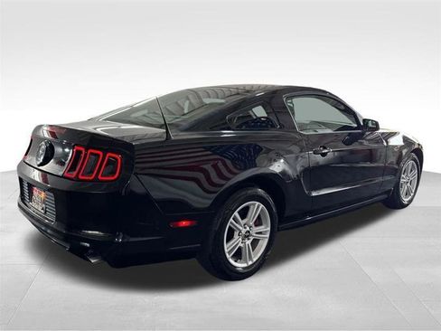 Used 2013 Ford Mustang Coupe RWD image 5