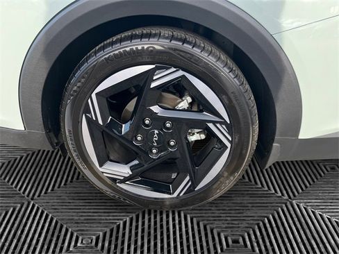 Used 2025 Kia K4 EX image 14