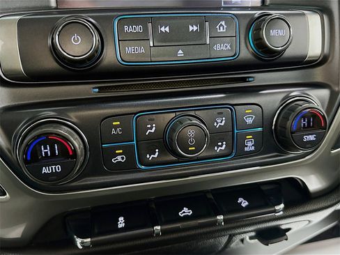 Used 2018 Chevrolet Silverado 1500 LT w/ All Star Edition image 16