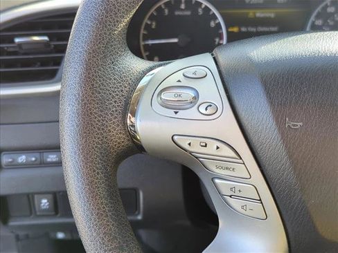 Used 2017 Nissan Murano S w/ Navigation Package image 10