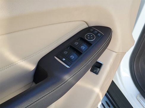 Used 2018 Mercedes-Benz GLE 350 GLE 350 w/ Premium 2 Package image 20