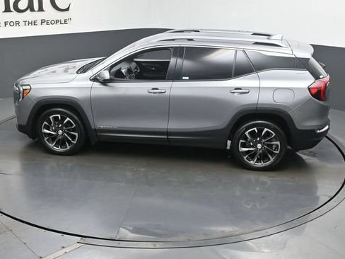 Used 2023 GMC Terrain SLT FWD image 43