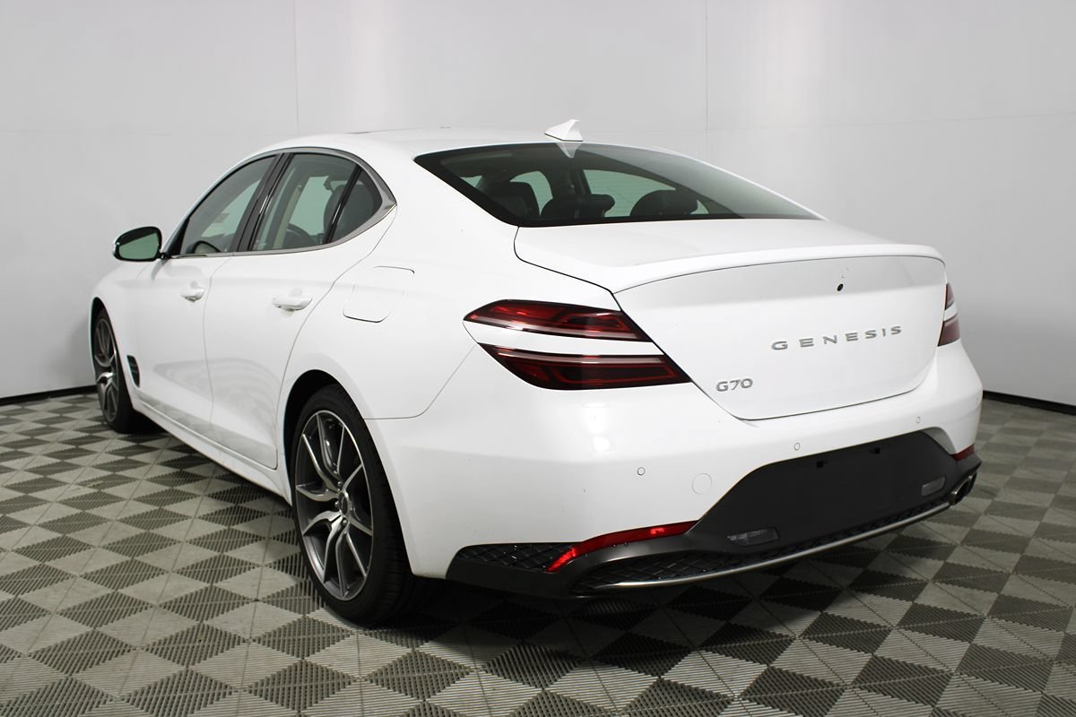 Used 2022 Genesis G70 2.0T w/ Prestige Package RWD image 35