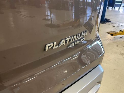 Used 2024 Nissan Pathfinder Platinum w/ Cargo Package AWD/4WD image 9