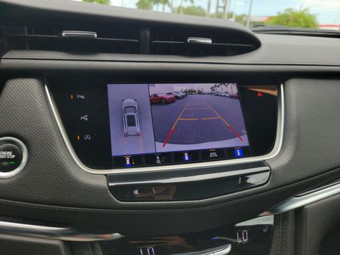 Used 2022 Cadillac XT5 Premium Luxury w/ Technology Package AWD/4WD image 21