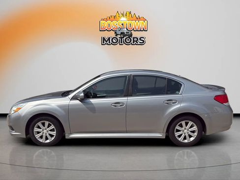 Used 2011 Subaru Legacy 2.5i Premium AWD/4WD image 3