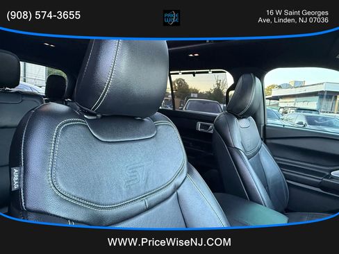 Used 2020 Ford Explorer ST w/ Premium Technology Package image 23