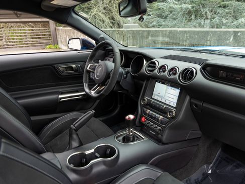 Used 2017 Ford Mustang Shelby GT350 image 42