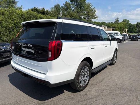 Used 2025 Ford Expedition Active AWD/4WD image 6