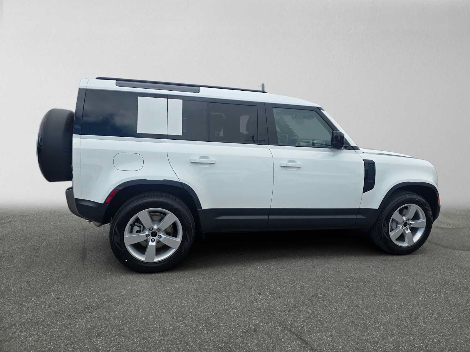 New 2026 Land Rover Defender 110 S AWD/4WD image 6