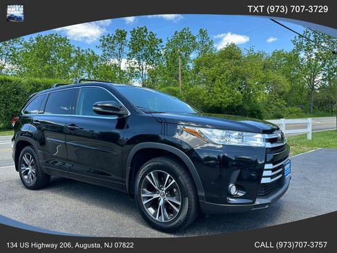 Used 2018 Toyota Highlander Plus w/ Protection Package #3 AWD/4WD image 1