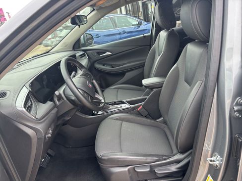 Used 2025 Buick Encore GX Preferred FWD image 25