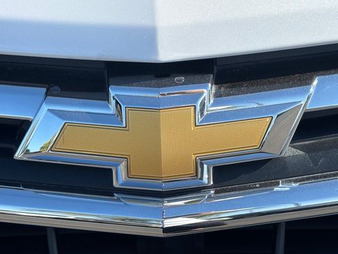 Used 2019 Chevrolet Equinox Premier FWD image 9