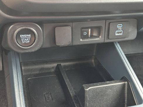 Used 2024 Ford Maverick Lariat w/ Black Appearance Package image 22