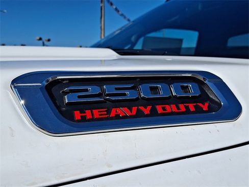 Used 2024 RAM 2500 Tradesman w/ Chrome Appearance Group image 30