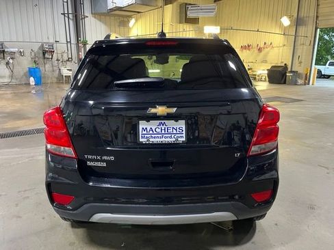 Used 2017 Chevrolet Trax LT w/ LT Convenience Package AWD/4WD image 5