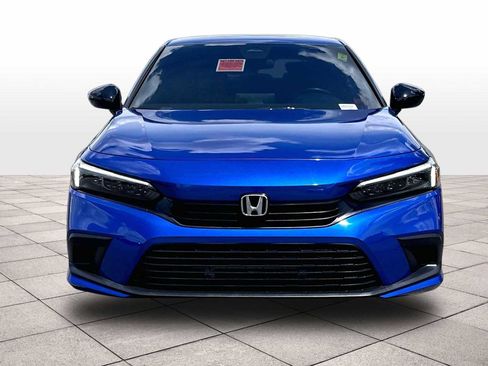 Used 2023 Honda Civic Sport image 3