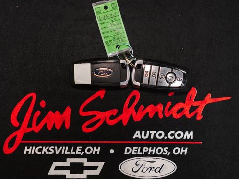 Used 2023 Ford Explorer XLT w/ Equipment Group 202A image 44