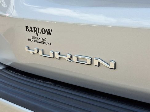 Used 2023 GMC Yukon Denali AWD/4WD image 39