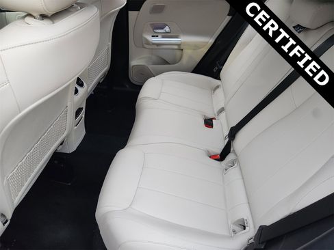 Certified 2025 Mercedes-Benz GLA 250 image 31