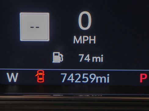 Used 2021 GMC Yukon XL AT4 w/ Rear Media and Nav Package image 17