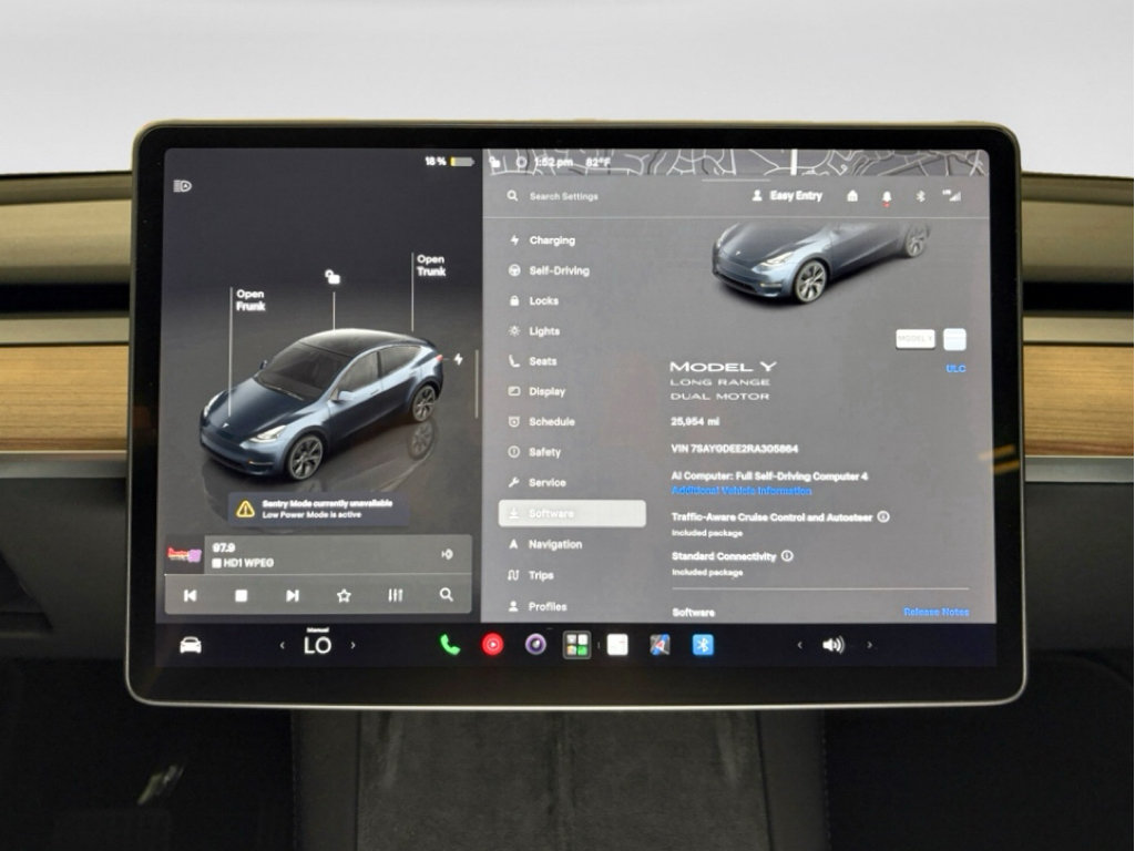 Used 2024 Tesla Model Y Long Range AWD/4WD image 11