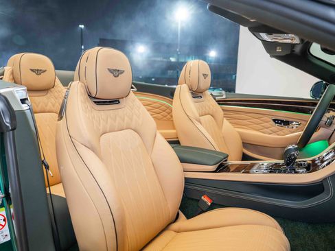 Used 2024 Bentley Continental GT V8 image 20