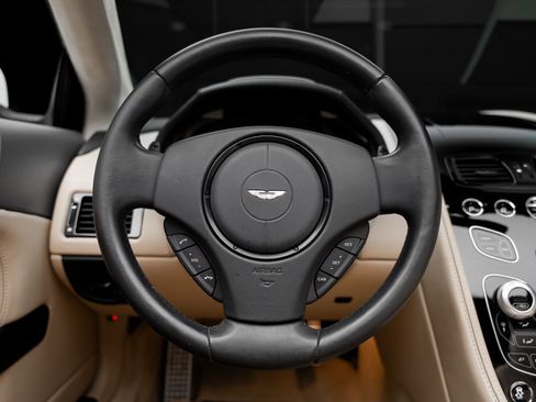 Used 2016 Aston Martin DB9 GT image 45