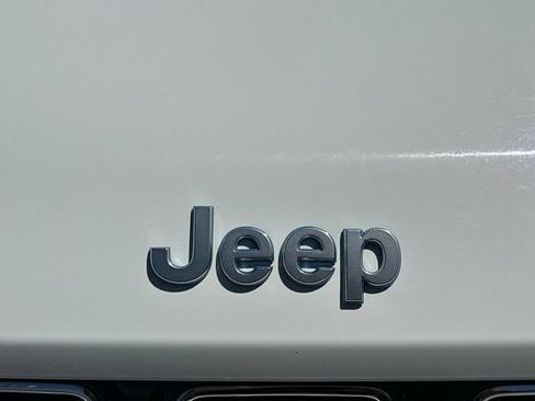 Certified 2024 Jeep Grand Cherokee Limited 4xe AWD/4WD image 10