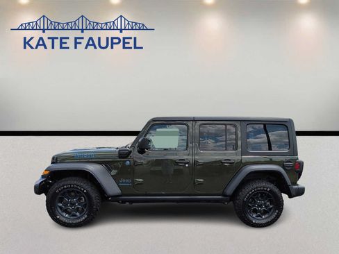 Used 2023 Jeep Wrangler Unlimited w/ Cold Weather Group AWD/4WD image 4