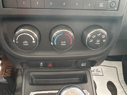 Used 2012 Jeep Patriot Sport AWD/4WD image 24