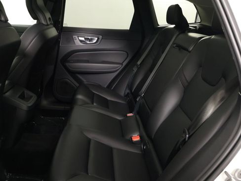 Certified 2024 Volvo XC60 B5 Core AWD/4WD image 37