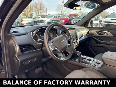 Used 2023 Chevrolet Traverse LT image 17