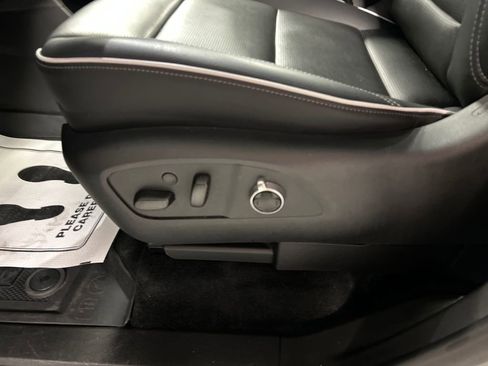 Used 2025 Buick Enclave Avenir w/ Super Cruise Package AWD/4WD image 13