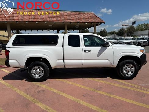Used 2020 Toyota Tacoma SR image 1