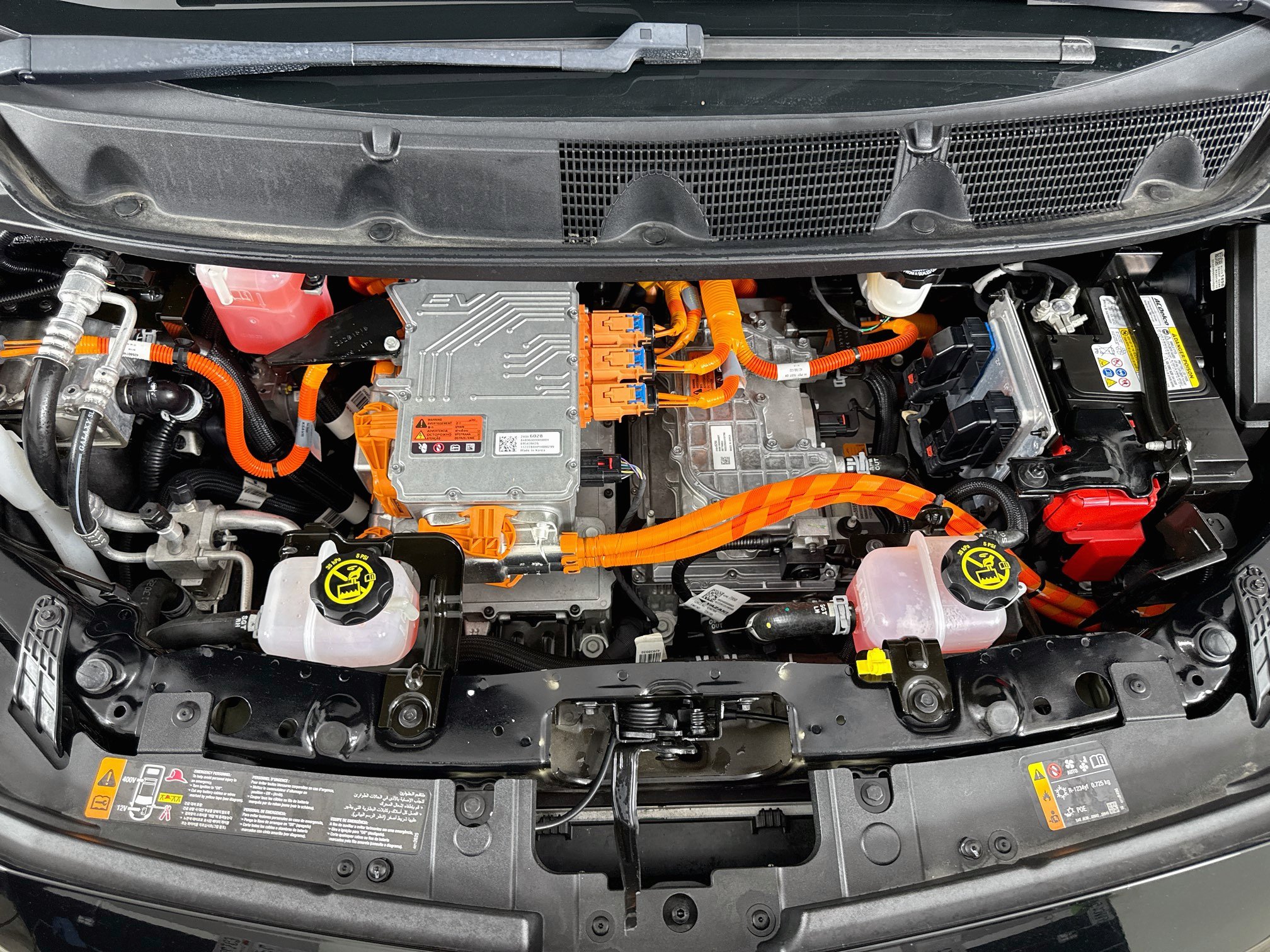 Used 2023 Chevrolet Bolt LT FWD image 31