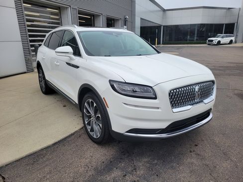 Certified 2023 Lincoln Nautilus Reserve image 17