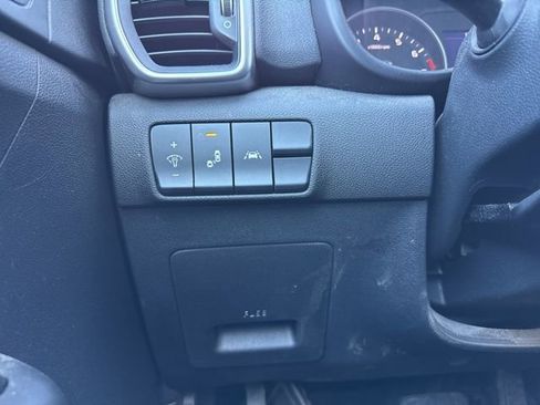 Used 2021 Kia Sportage LX w/ LX AWD Popular Package image 22