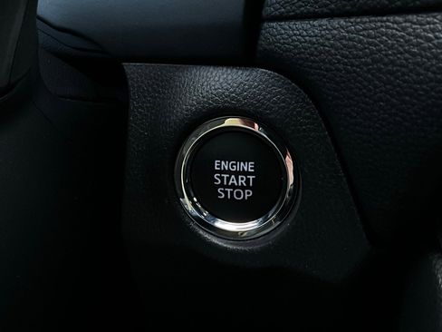 Used 2025 Toyota RAV4 XLE image 29