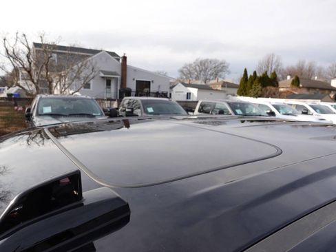 Used 2024 GMC Sierra 1500 AT4 w/ AT4 Premium Package image 7