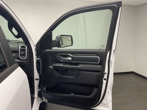 Used 2025 RAM 1500 Big Horn AWD/4WD image 23