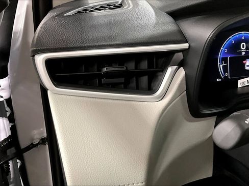 New 2026 Toyota Corolla Cross L image 18