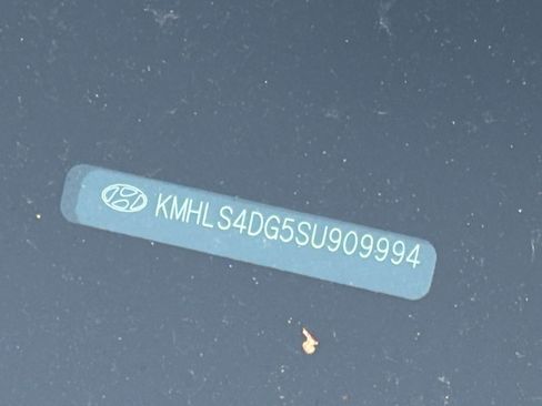 Used 2025 Hyundai Elantra SEL image 27