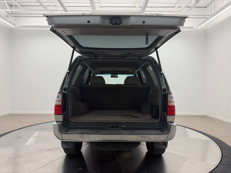 Used 2002 Toyota 4Runner SR5 w/ Leather Trim Pkg AWD/4WD image 7