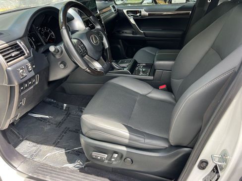 Certified 2023 Lexus GX 460 Premium w/ Premium Package AWD/4WD image 9