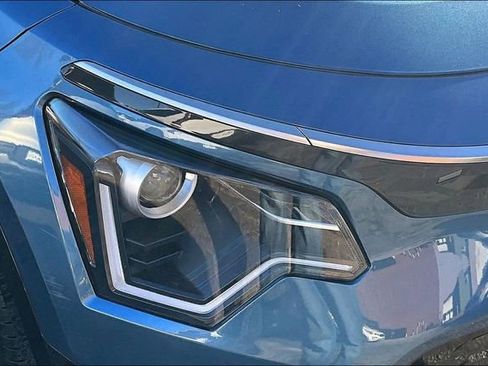 Used 2024 Kia Niro Wind FWD image 28