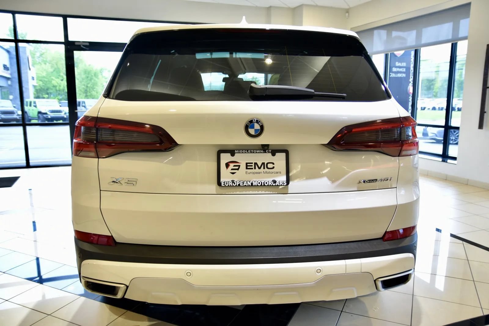Used 2022 BMW X5 xDrive40i w/ Premium Package AWD/4WD image 5