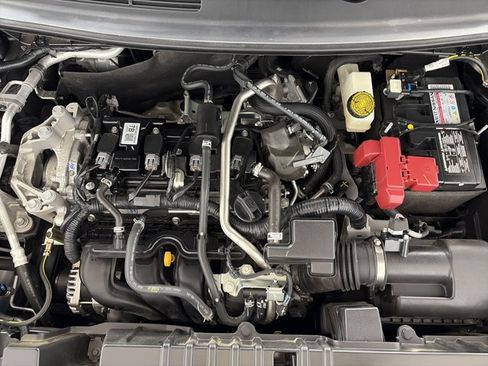 Certified 2025 Nissan Kicks SR AWD/4WD image 11